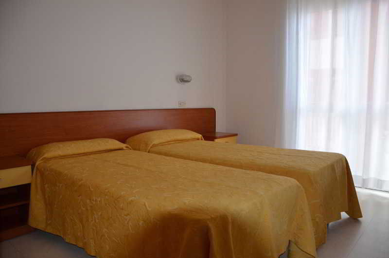 Hotel Carnaby Ρίμινι Εξωτερικό φωτογραφία