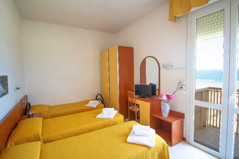 Hotel Carnaby Ρίμινι Εξωτερικό φωτογραφία